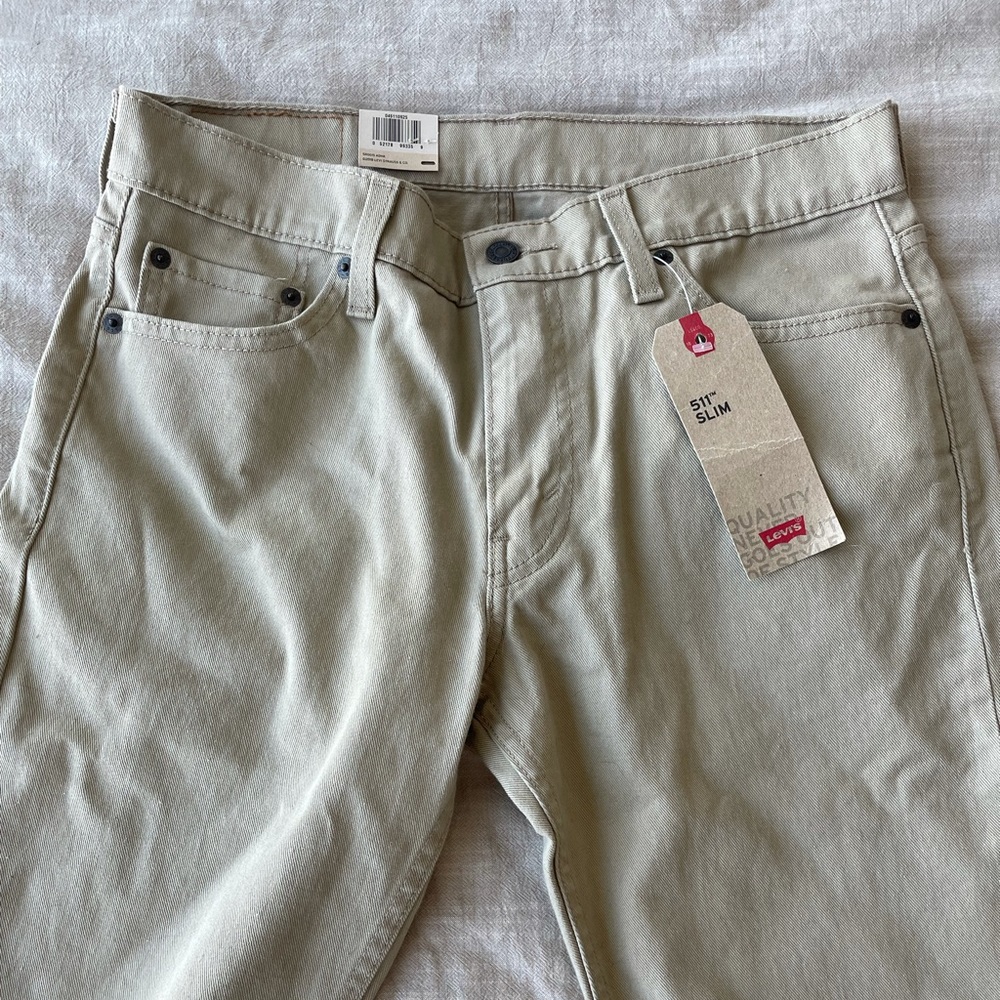 Brand new Levi’s khaki jeans men’s 30/34